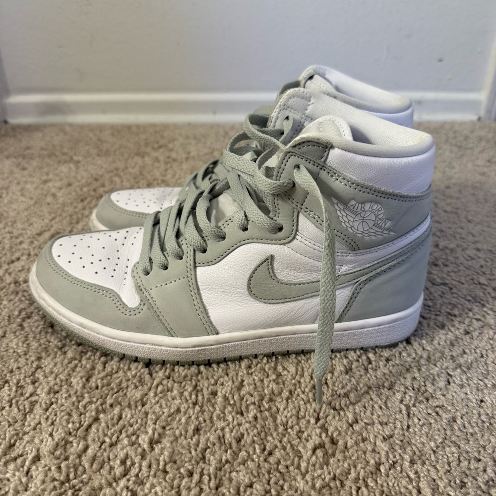 Nike Jordan 1 mid seafoam